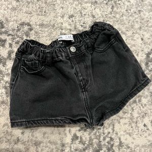 Zara Toddler Black Denim shorts